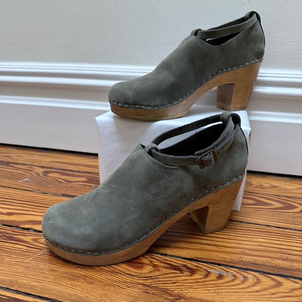 No. 6 ankle strap clog on high-heel, size 39